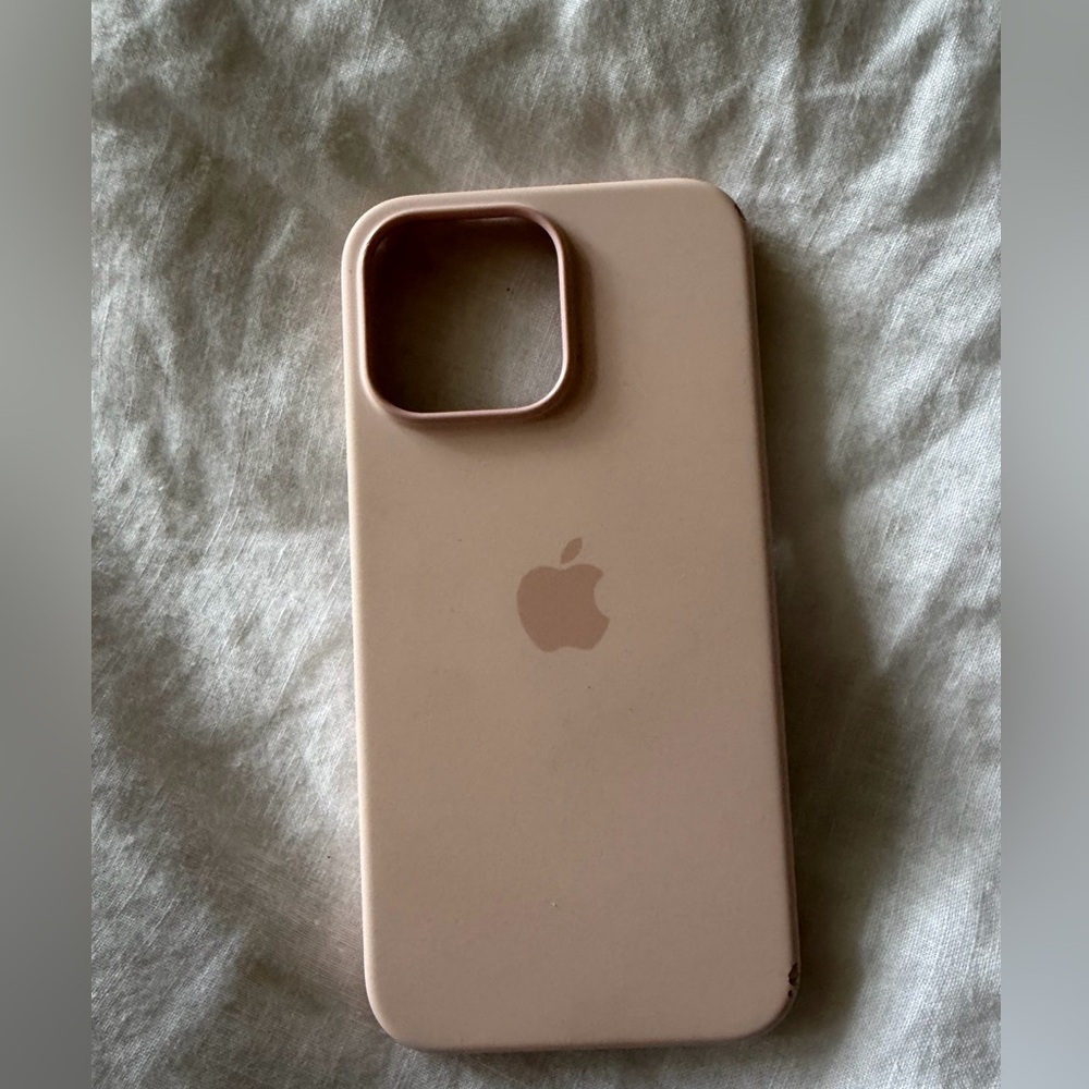 iPhone 14 Pro Max Apple Pink Silicone iPhone Case